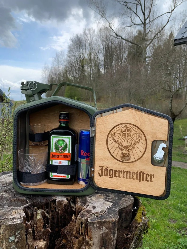 Compact 5L Jerry Can Mini Bar - jerry can minibar green open outdoor 01