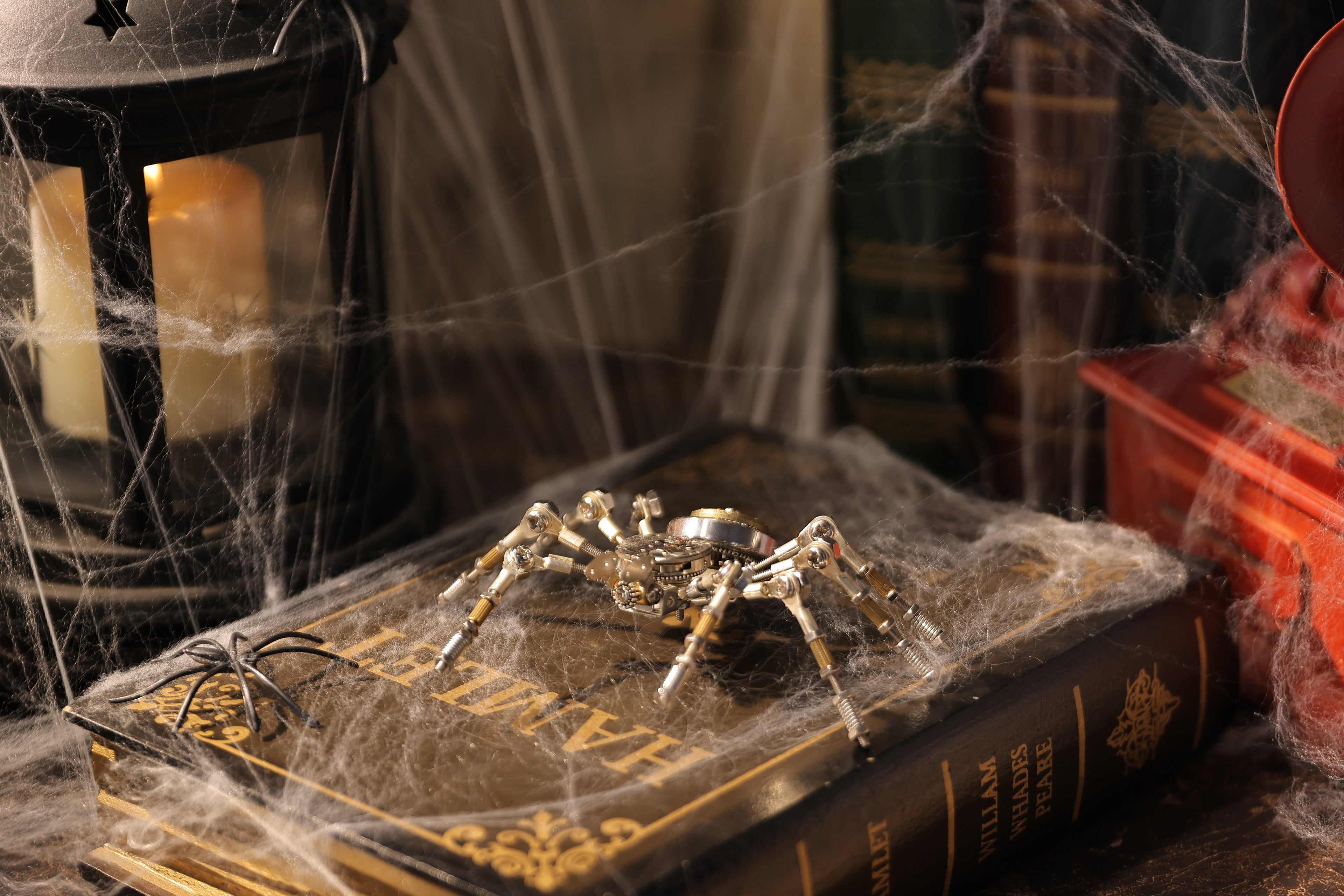 Mechanical Spider Steampunk Decor Lamp - mechanical spider decor on book 01